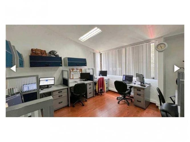 Casa de 7 alcobas en venta en La Florida, Medellín, 420 m² · foto 3 de 5