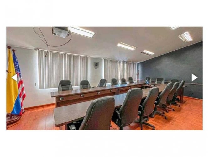 Casa de 7 alcobas en venta en La Florida, Medellín, 420 m² · foto 4 de 5