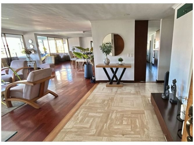 Apartamento en venta en El Poblado, Medellín · foto 8 de 20