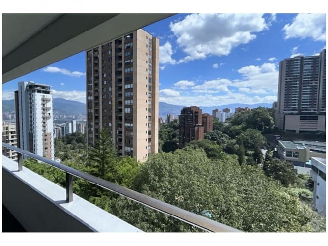 Apartamento en venta en El Poblado, Medellín · foto 20 de 20