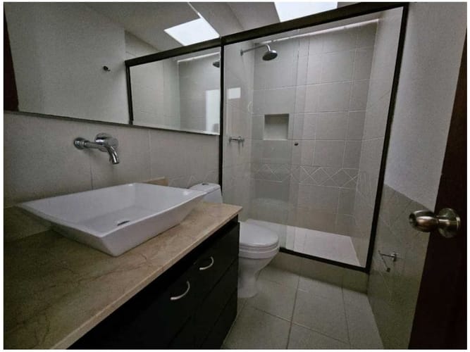 Casa de 3 alcobas en venta en Loma Del Chocho, Medellín, 269 m² · foto 20 de 21