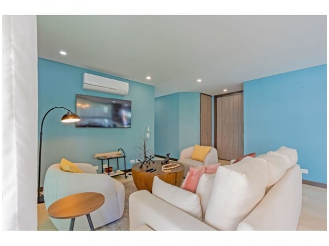 Apartamento de 3 alcobas en venta en Castropol, Medellín, 164 m² · foto 5 de 24