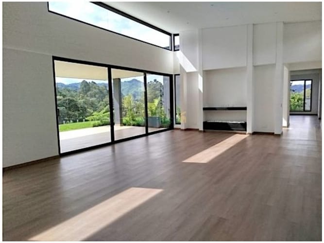 Casa de 3 alcobas en venta en Los Salados, El Retiro, 390 m² · foto 4 de 24