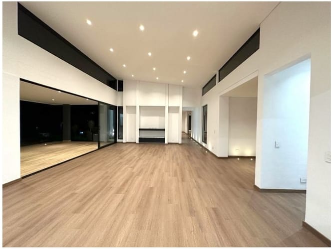 Casa de 3 alcobas en venta en Los Salados, El Retiro, 390 m² · foto 6 de 24