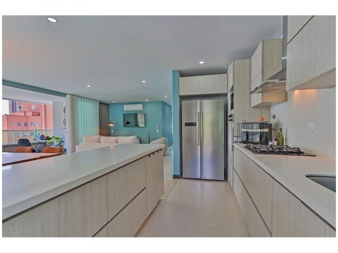 Apartamento de 3 alcobas en venta en Castropol, Medellín, 164 m² · foto 9 de 24