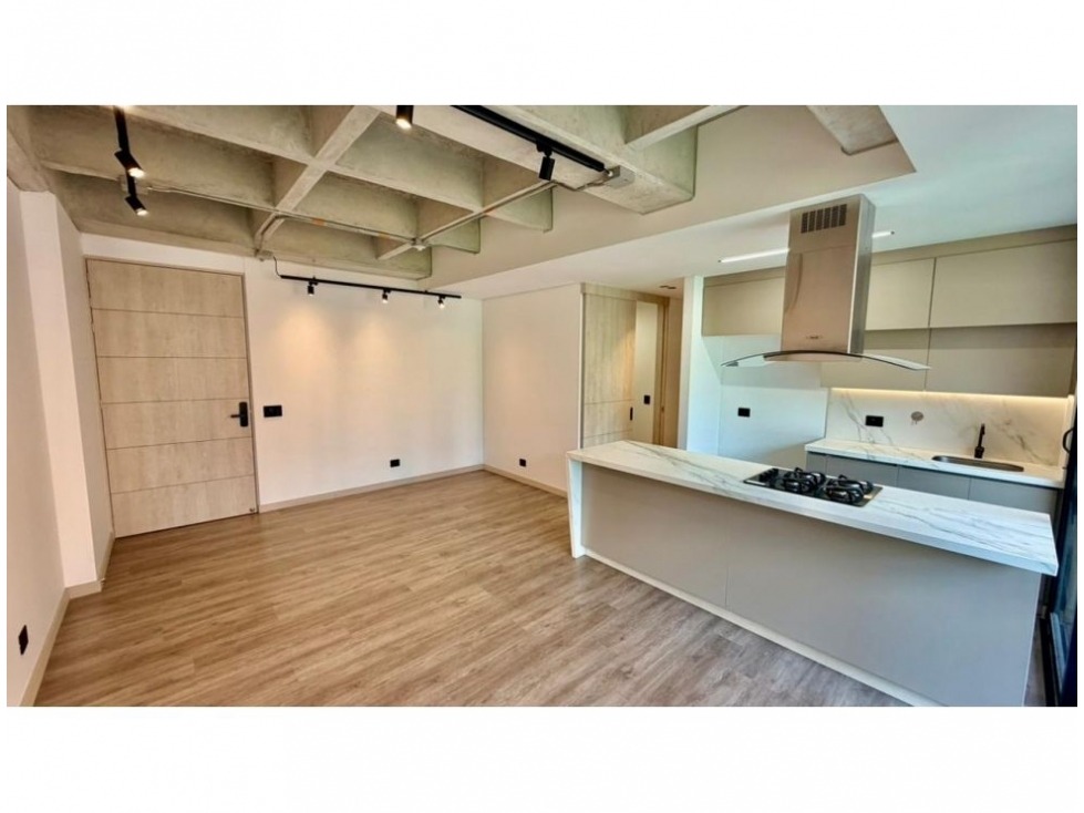 Apartamento en venta en Camino Verde, Envigado · foto 2 de 24