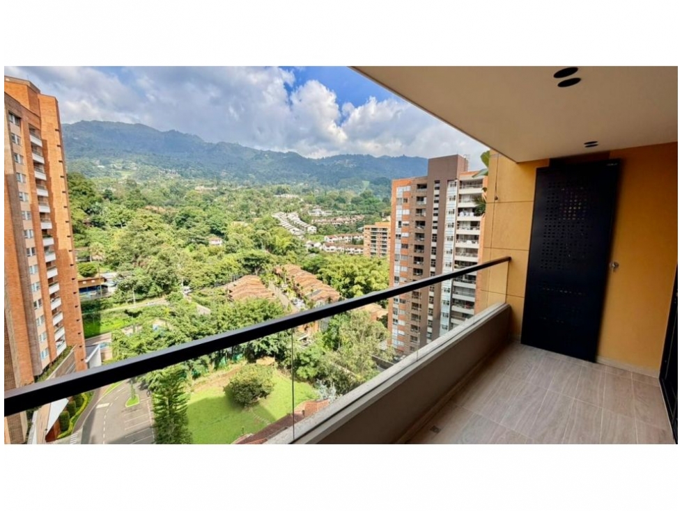 Apartamento en venta en Camino Verde, Envigado · foto 8 de 24