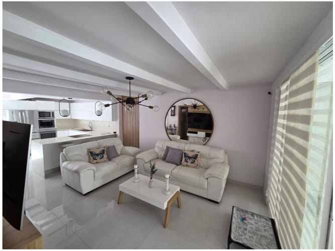 Casa de 3 alcobas en venta en Quintas Del Sol De La Mota, Medellín, 170 m² · foto 2 de 24