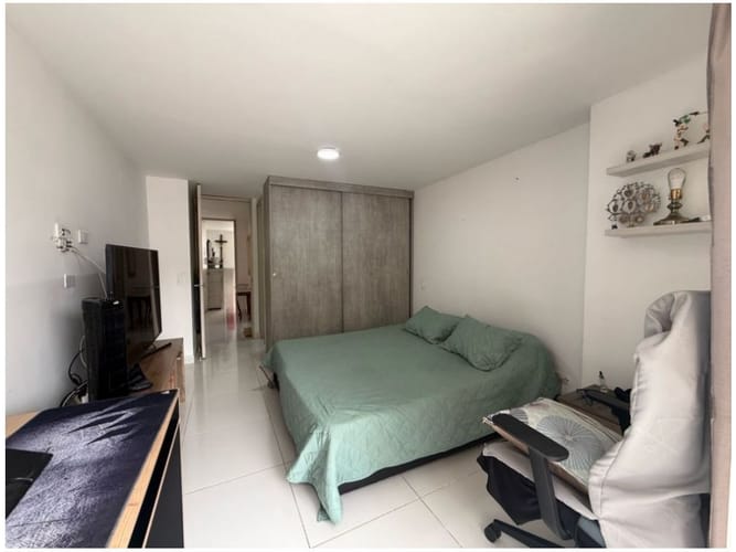 Apartamento de 2 alcobas en venta en Laureles, Medellín, 82 m² · foto 6 de 15