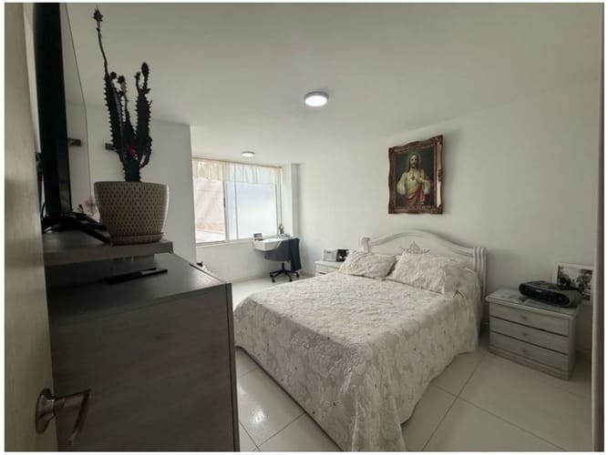 Apartamento de 2 alcobas en venta en Laureles, Medellín, 82 m² · foto 10 de 15