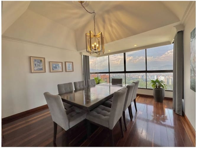 Apartamento de 4 alcobas en venta en Los Balsos, Medellín, 250 m² · foto 4 de 22