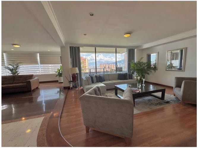 Apartamento de 4 alcobas en venta en Los Balsos, Medellín, 250 m² · foto 6 de 22
