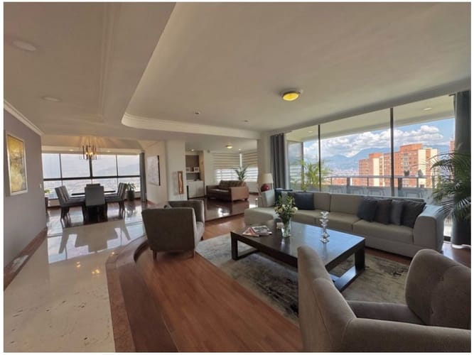 Apartamento de 4 alcobas en venta en Los Balsos, Medellín, 250 m² · foto 7 de 22
