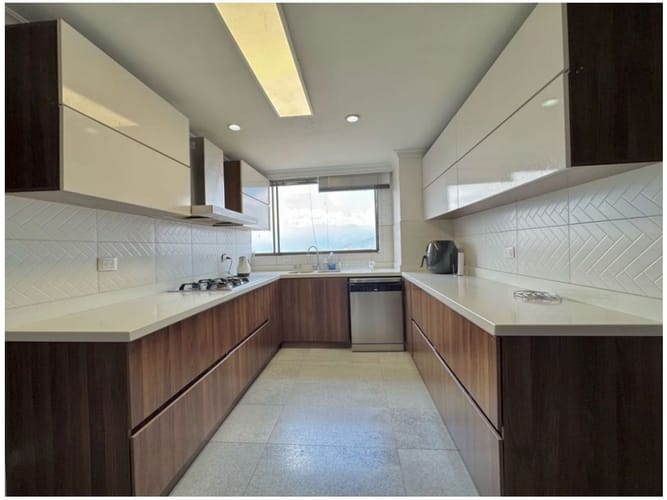 Apartamento de 4 alcobas en venta en Los Balsos, Medellín, 250 m² · foto 10 de 22
