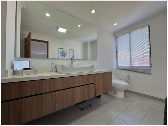 Apartamento de 4 alcobas en venta en Los Balsos, Medellín, 250 m² · foto 19 de 22