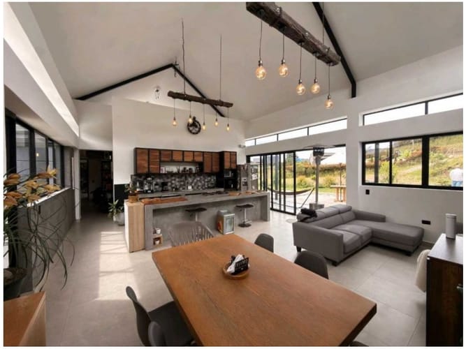 Casa de 5 alcobas en venta en Altos Del Escobero, Envigado, 242 m² · foto 15 de 24