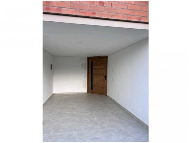 Casa de 3 alcobas en venta en El Tambo, La Ceja, 177 m² · foto 3 de 15