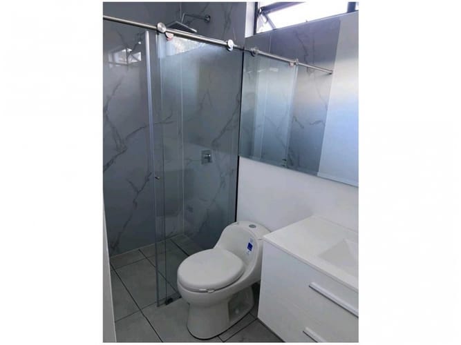 Casa de 3 alcobas en venta en El Tambo, La Ceja, 177 m² · foto 12 de 15