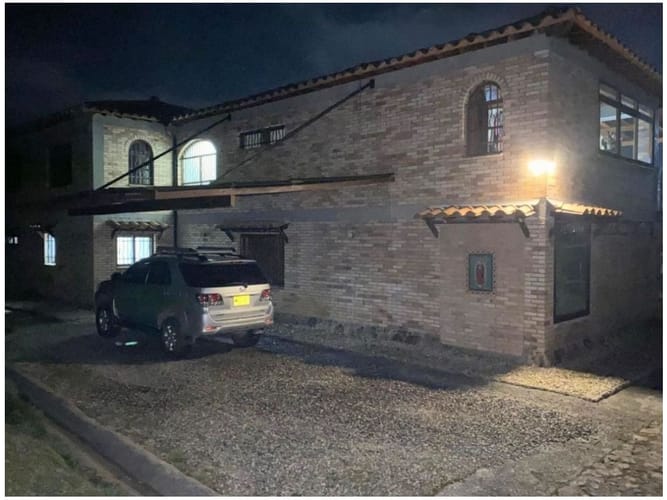 Casa de 6 alcobas en venta en El Retiro, 500 m² · foto 2 de 24