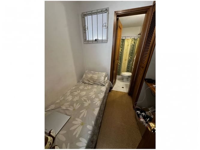 Casa de 3 alcobas en venta en El Poblado, Medellín, 229 m² · foto 2 de 24