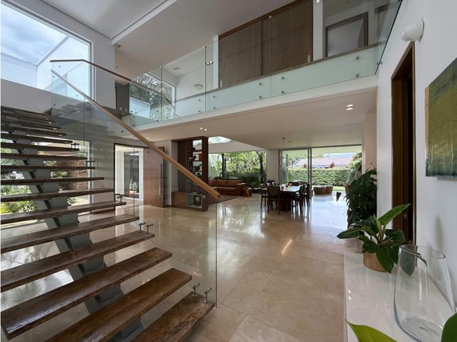 Casa de 4 alcobas en venta en Llano Grande, Rionegro, 460 m² · foto 4 de 15