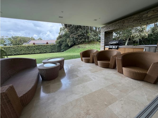 Casa de 4 alcobas en venta en Llano Grande, Rionegro, 460 m² · foto 7 de 15