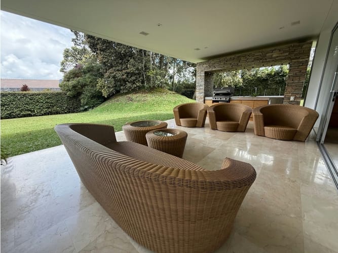 Casa de 4 alcobas en venta en Llano Grande, Rionegro, 460 m² · foto 8 de 15