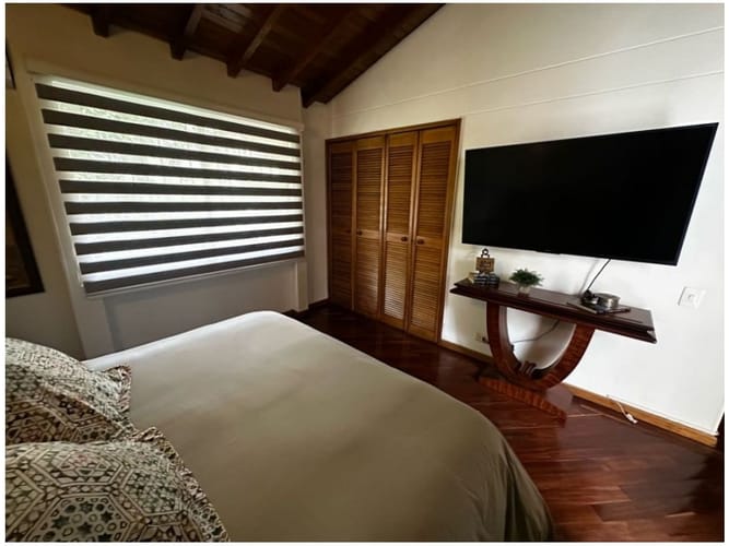 Casa de 3 alcobas en venta en El Poblado, Medellín, 229 m² · foto 18 de 24