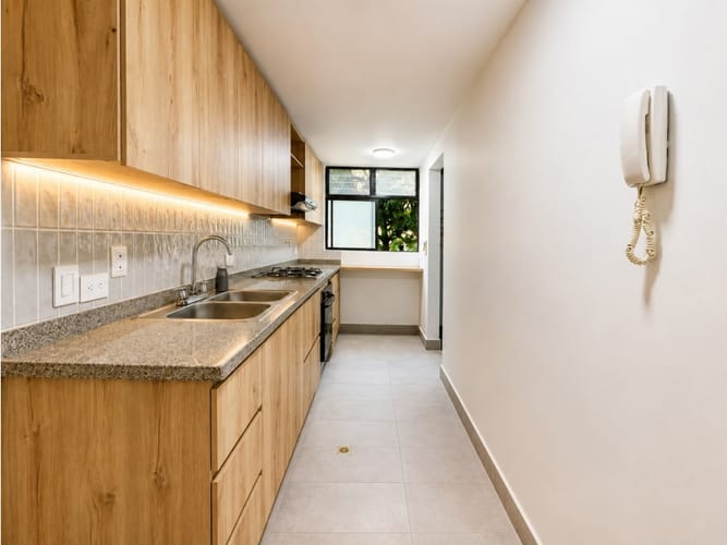 Apartamento de 3 alcobas en venta en El Diamante No. 2, Medellín, 140 m² · foto 9 de 10