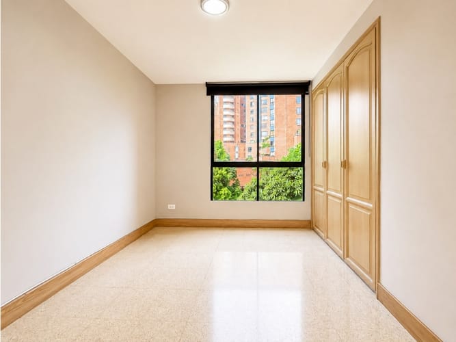 Apartamento de 3 alcobas en venta en El Diamante No. 2, Medellín, 140 m² · foto 10 de 10