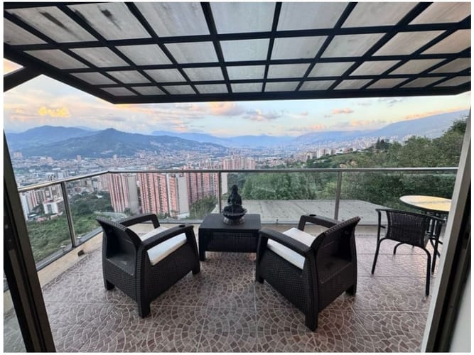 Casa de 4 alcobas en venta en Sabaneta Real, Sabaneta, 500 m² · foto 3 de 24