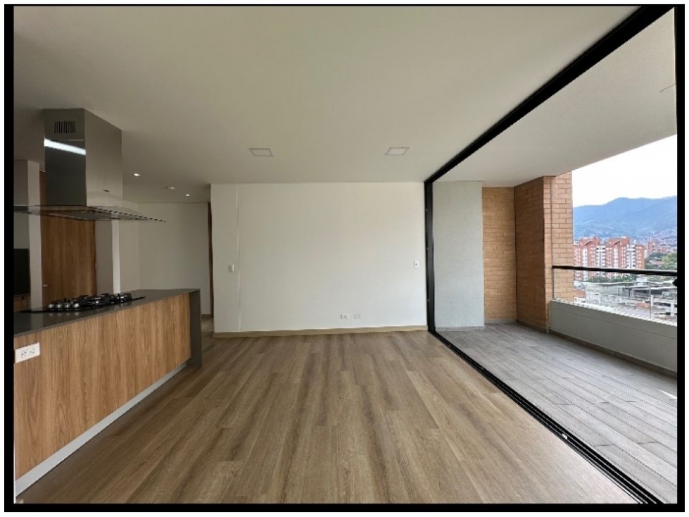 Apartamento en venta en Los Colores, Medellín · foto 5 de 24