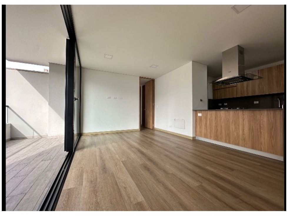 Apartamento en venta en Los Colores, Medellín · foto 9 de 24