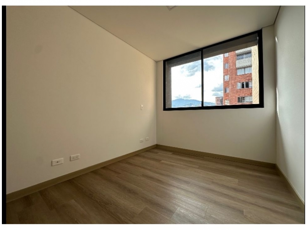 Apartamento en venta en Los Colores, Medellín · foto 10 de 24