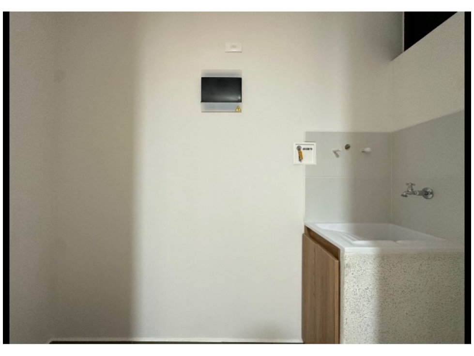 Apartamento en venta en Los Colores, Medellín · foto 15 de 24
