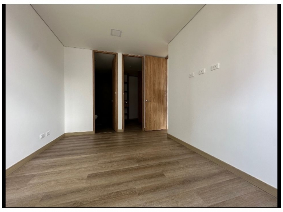 Apartamento en venta en Los Colores, Medellín · foto 16 de 24
