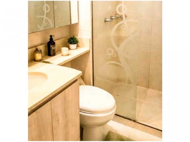 Apartamento de 4 alcobas en venta en Loma De Los Bernal, Medellín, 100 m² · foto 8 de 9