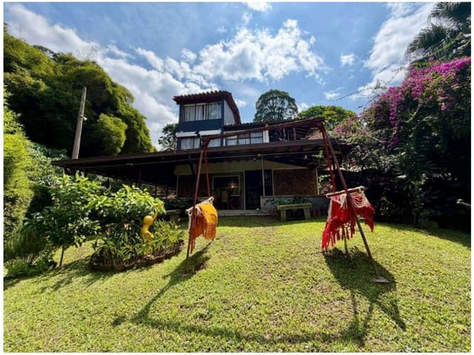 Casa de 5 alcobas en venta en Santa Catalina, Envigado, 390 m² · foto 3 de 24