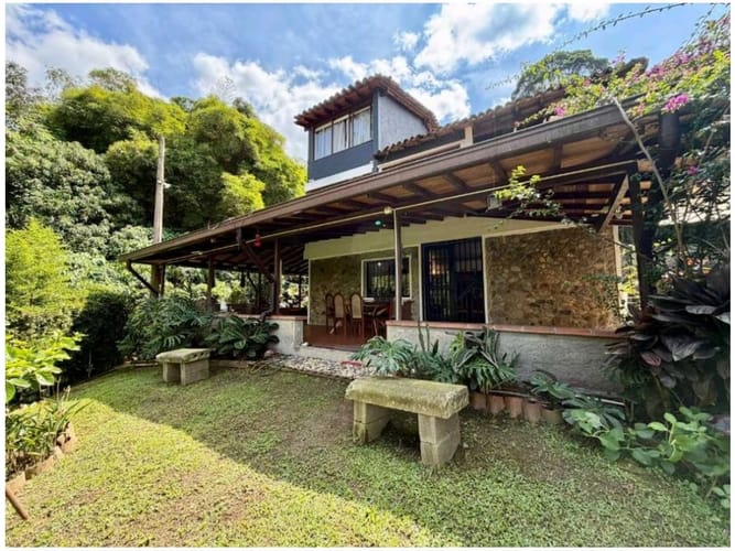 Casa de 5 alcobas en venta en Santa Catalina, Envigado, 390 m² · foto 4 de 24