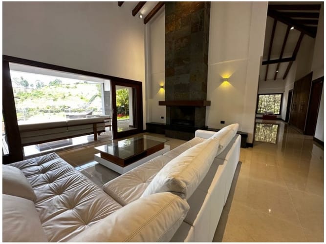 Casa de 3 alcobas en venta en La Mosquita, Rionegro, 400 m² · foto 6 de 24