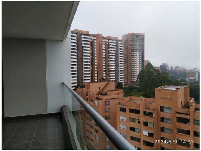 Apartamento de 2 alcobas en venta en El Tesoro, Medellín, 98 m² · foto 17 de 17