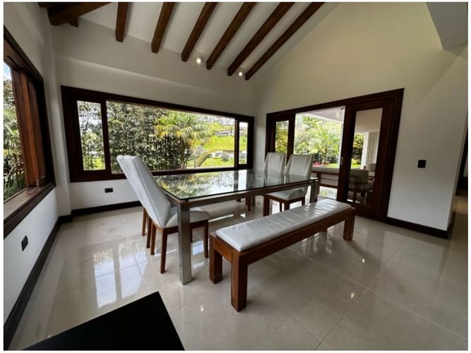 Casa de 3 alcobas en venta en La Mosquita, Rionegro, 400 m² · foto 11 de 24