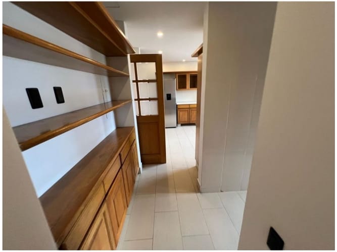 Apartamento en venta en El Poblado, Medellín · foto 6 de 24
