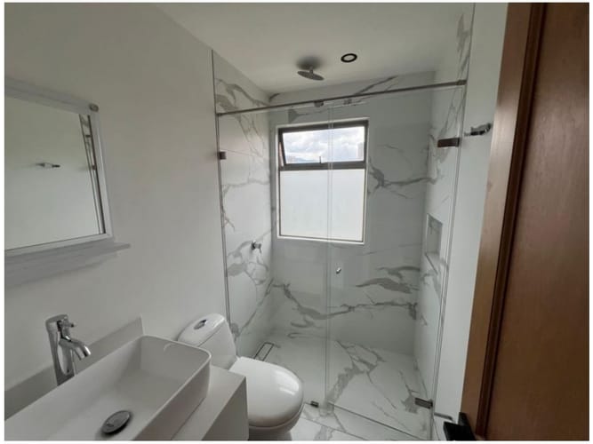 Apartamento en venta en El Poblado, Medellín · foto 13 de 24
