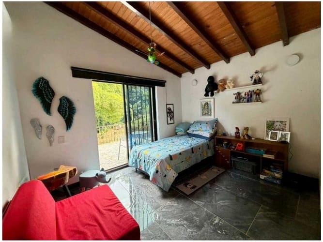 Casa de 5 alcobas en venta en Santa Catalina, Envigado, 390 m² · foto 22 de 24