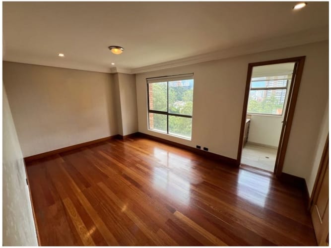 Apartamento en venta en El Poblado, Medellín · foto 19 de 24