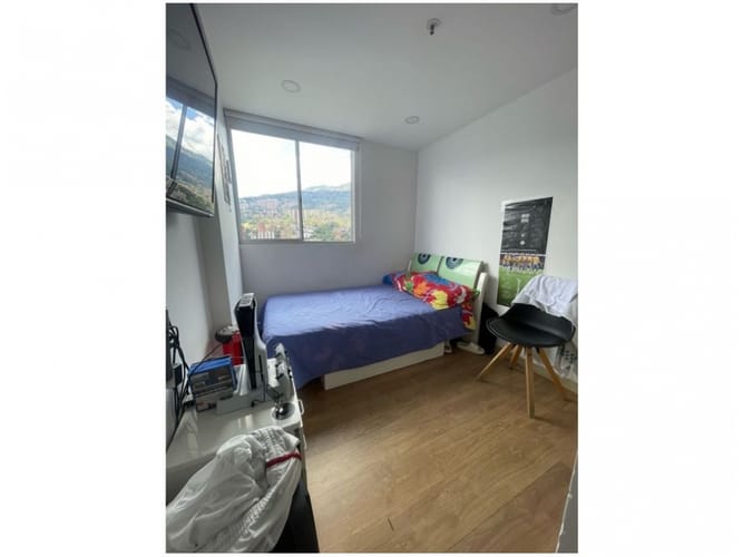 Apartamento de 4 alcobas en venta en San German, Medellín, 93 m² · foto 9 de 13