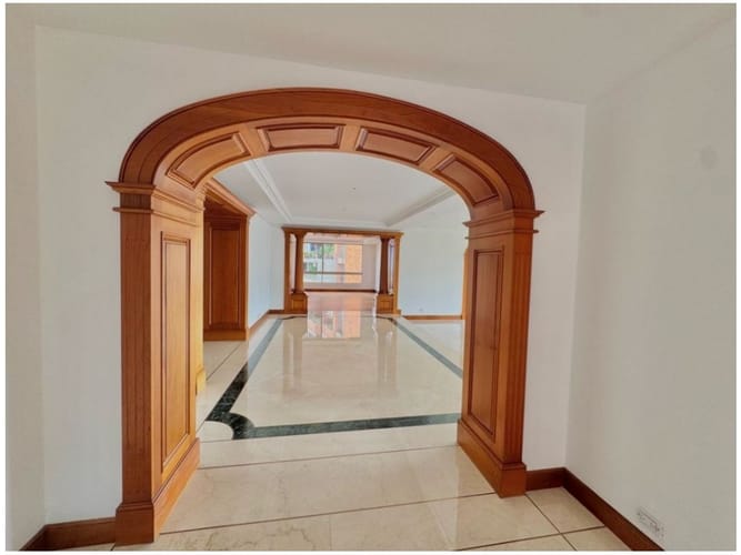 Apartamento de 4 alcobas en venta en El Poblado, Medellín, 655 m² · foto 9 de 24