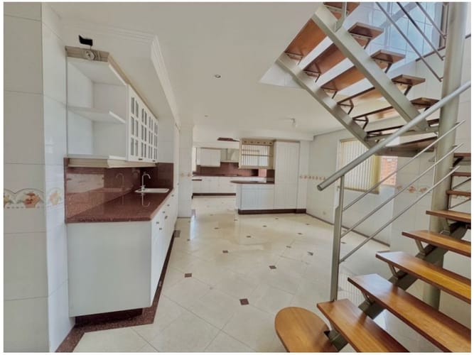 Apartamento de 4 alcobas en venta en El Poblado, Medellín, 655 m² · foto 12 de 24