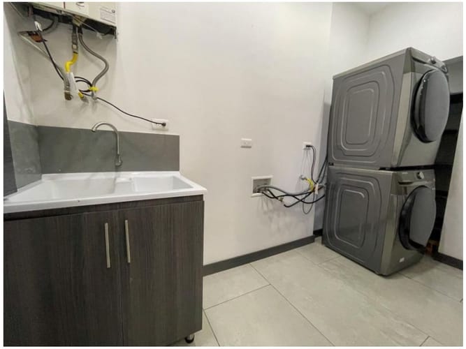 Apartamento de 5 alcobas en venta en Santa María De Los Ángeles, Medellín, 287 m² · foto 18 de 24